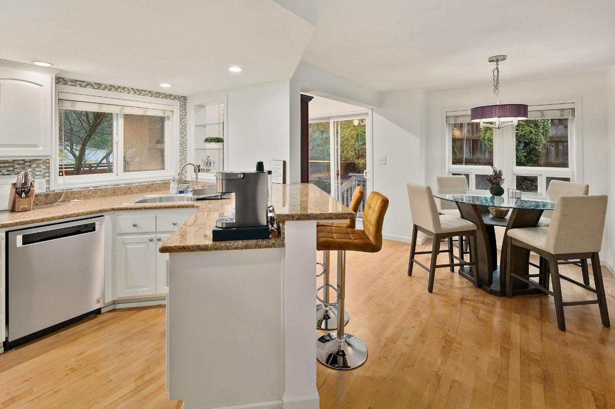 Magnolia Manor By Betterstay * Seattle